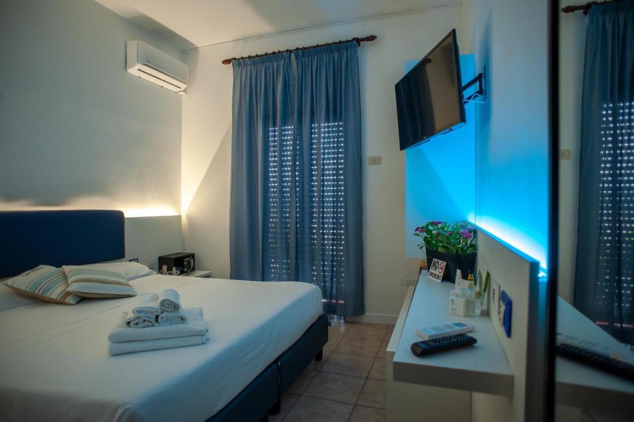 Baron Beach Hotel Scauri  Eksteriør billede