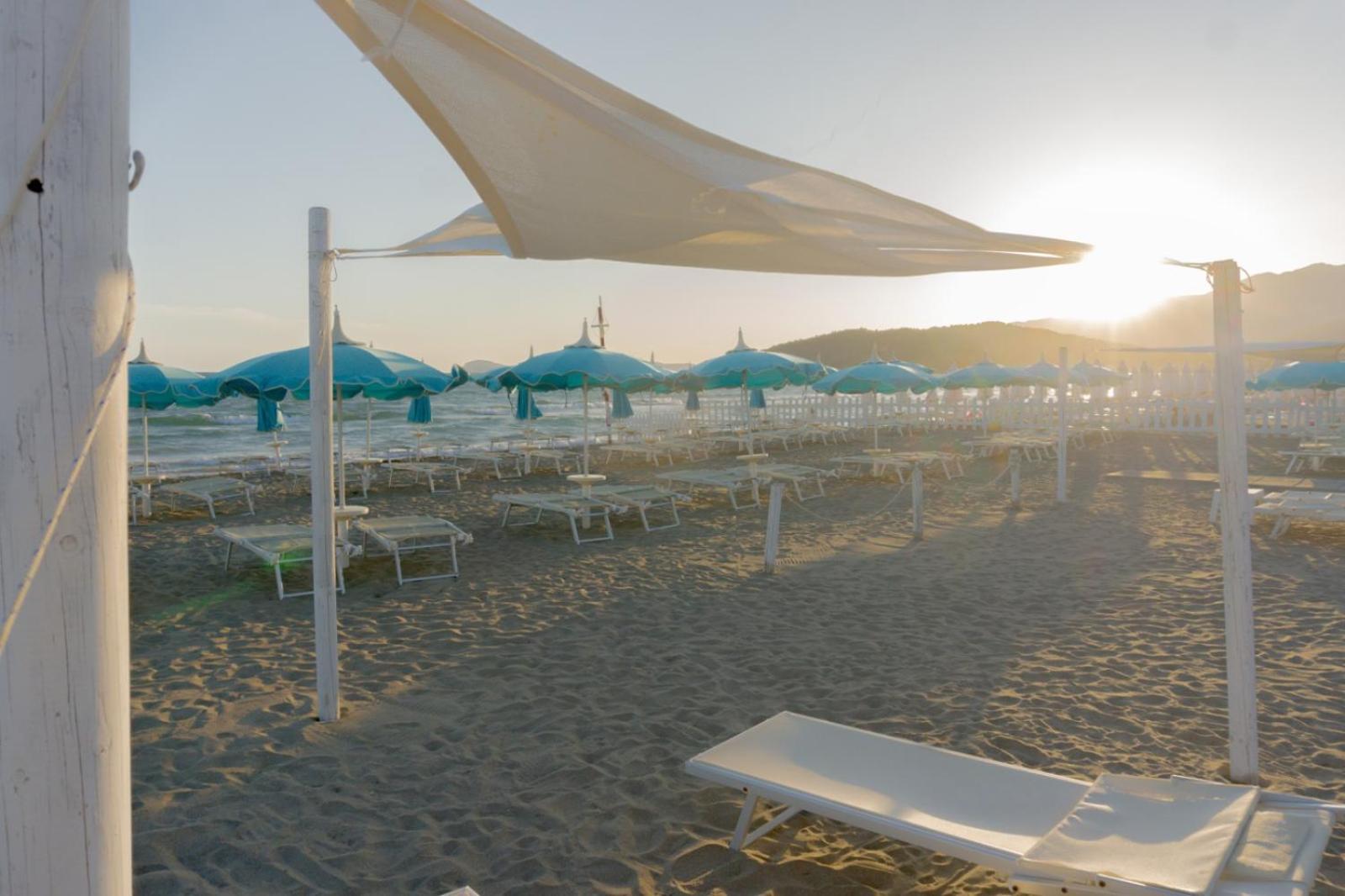 Baron Beach Hotel Scauri  Eksteriør billede