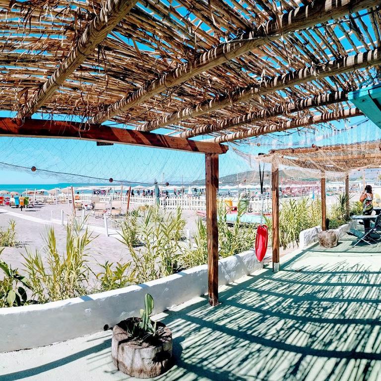Baron Beach Hotel Scauri  Eksteriør billede